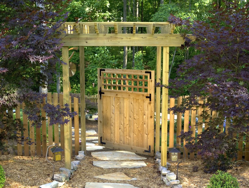 split rail fence gate​
